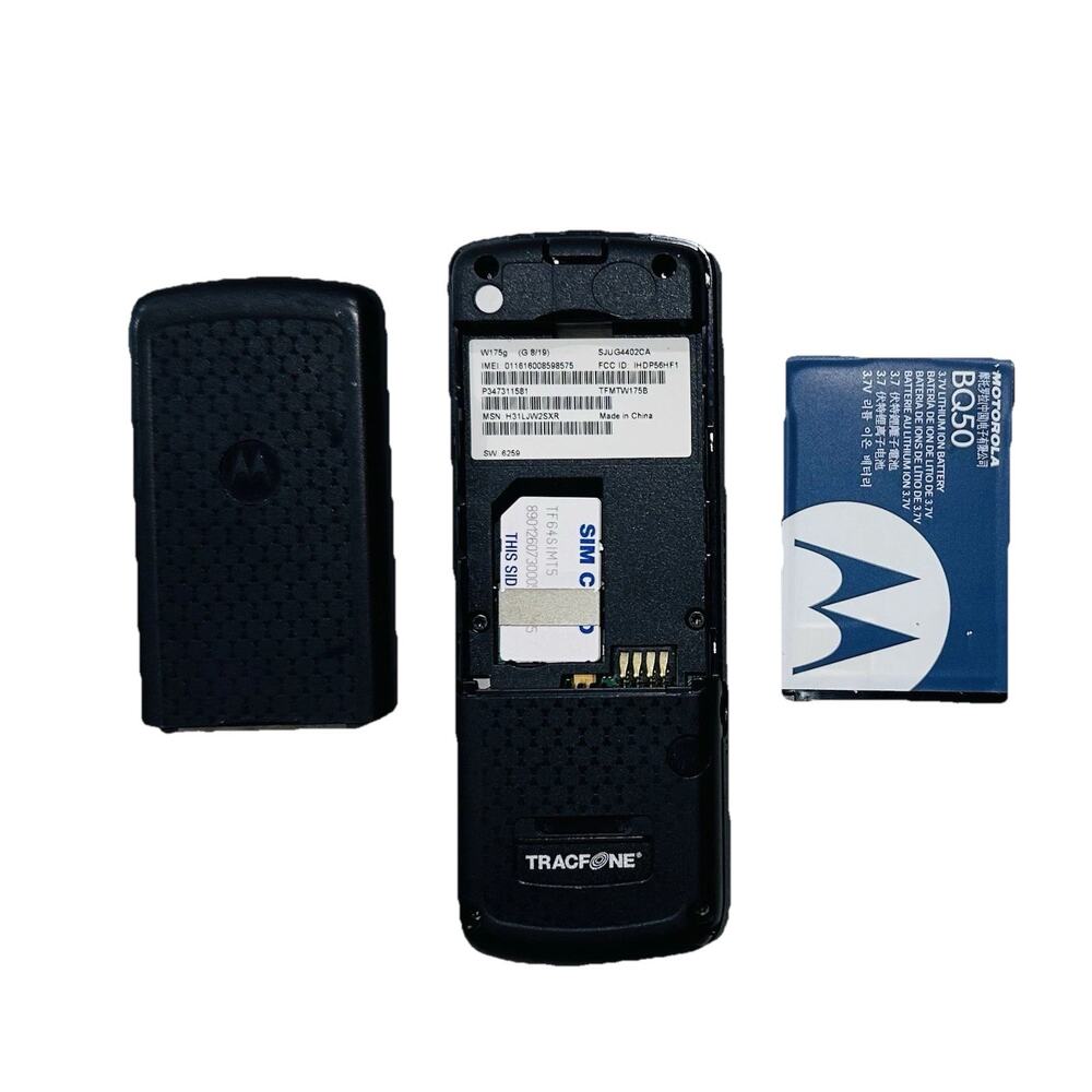 Motorola Moto VE240 TracFone Powers On / Screen Works-Charger & Original Box - Picture 7 of 8